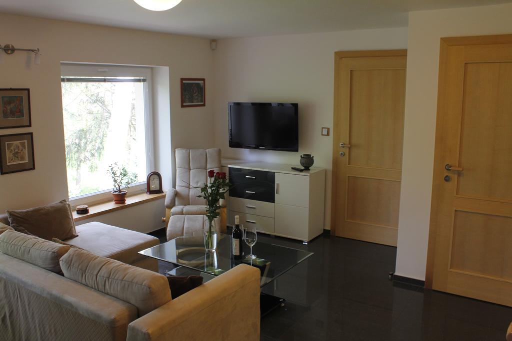 Apartment Dejvice Prague Exterior photo